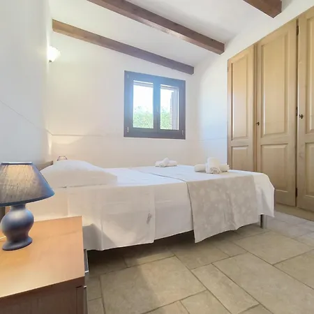 Holiday home Giovanna A Pescoluse Puglia On Line