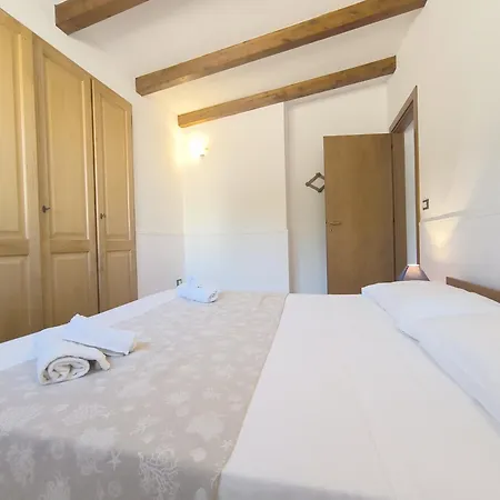 Giovanna A Pescoluse Puglia On Line